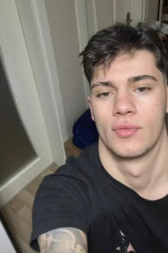 Adam, 24